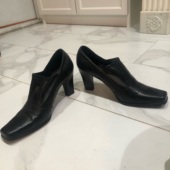 Franco Sarto Square Toe Black Heeled Shoes - Picture 7 of 8